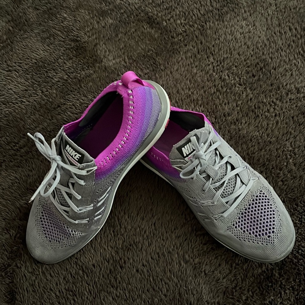 NIKE** Focus Flyknit Running Shoes ~ Size 8.5